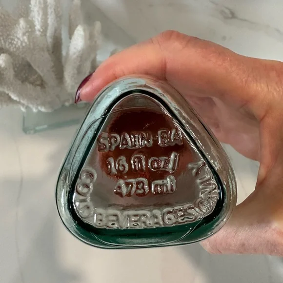 Starbucks Glass Tumbler with lid and Straw. Unique shape. - Picture 4 of 5